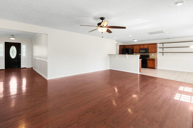 Building Photo - 149 Brightwood Dr