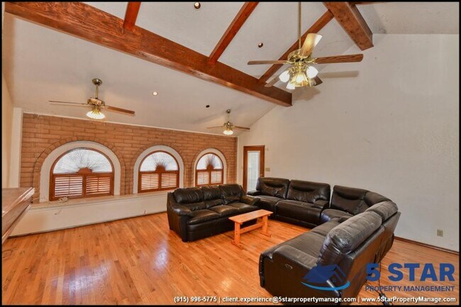 Building Photo - 3 bedroom in El Paso TX 79932