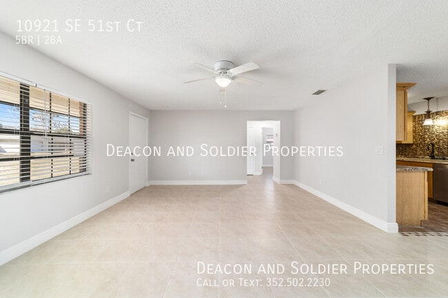 Building Photo - 10921 SE 51st Ct