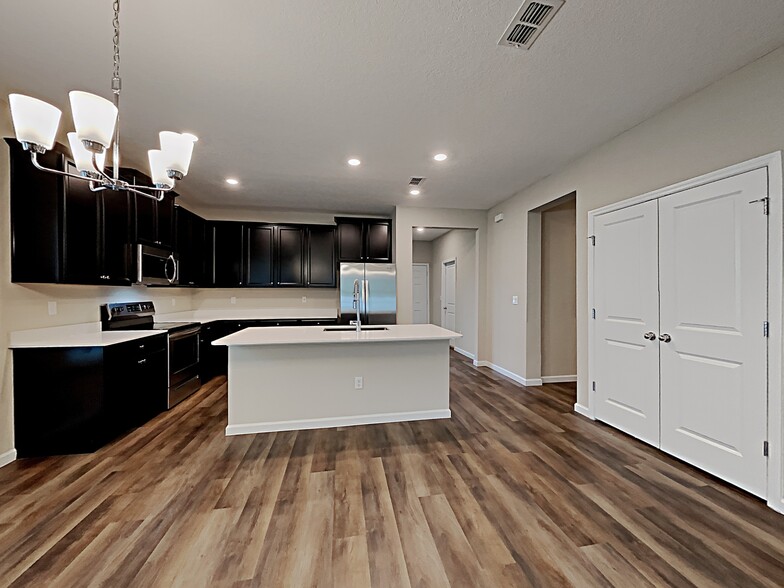 Building Photo - 161 Stone Arbor Ln