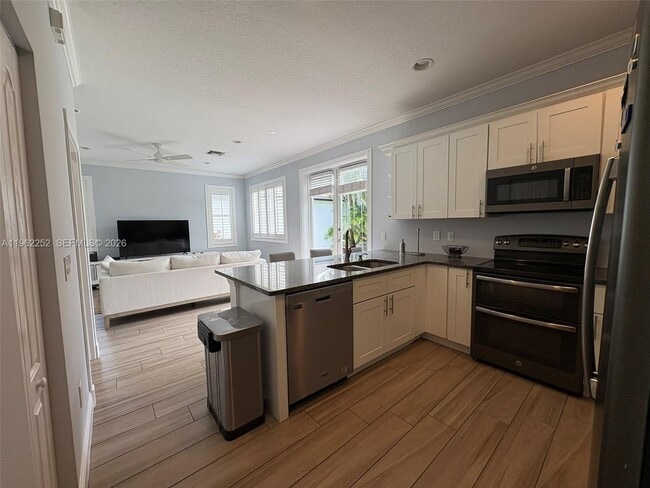 Building Photo - 10793 Oak Bend Way