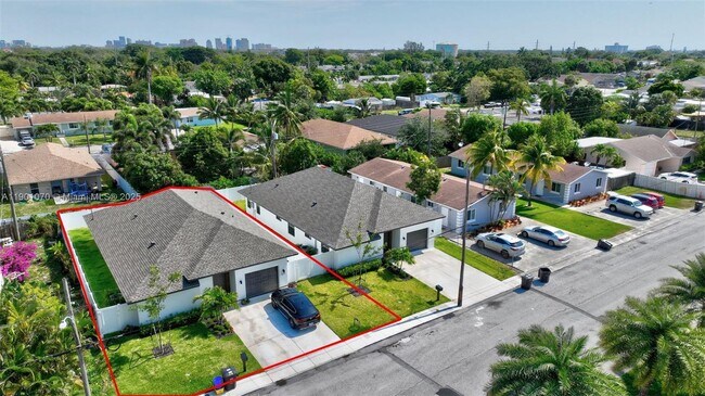 Building Photo - 1041 W Lakewood Rd