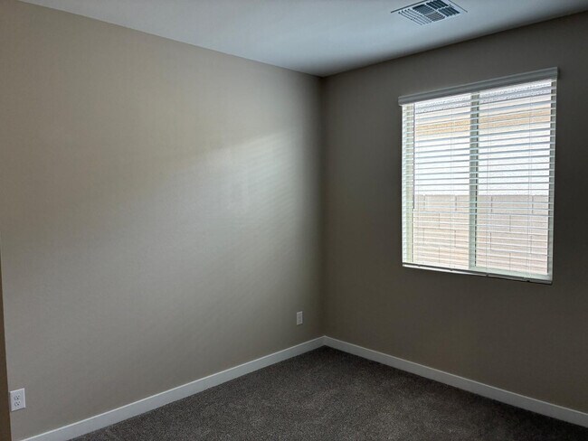 Building Photo - 18372 W Villa Chula Ln