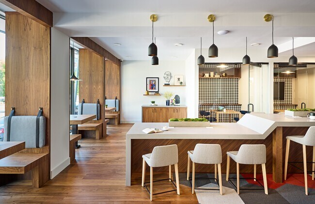 Building Photo - 2 Bergen St