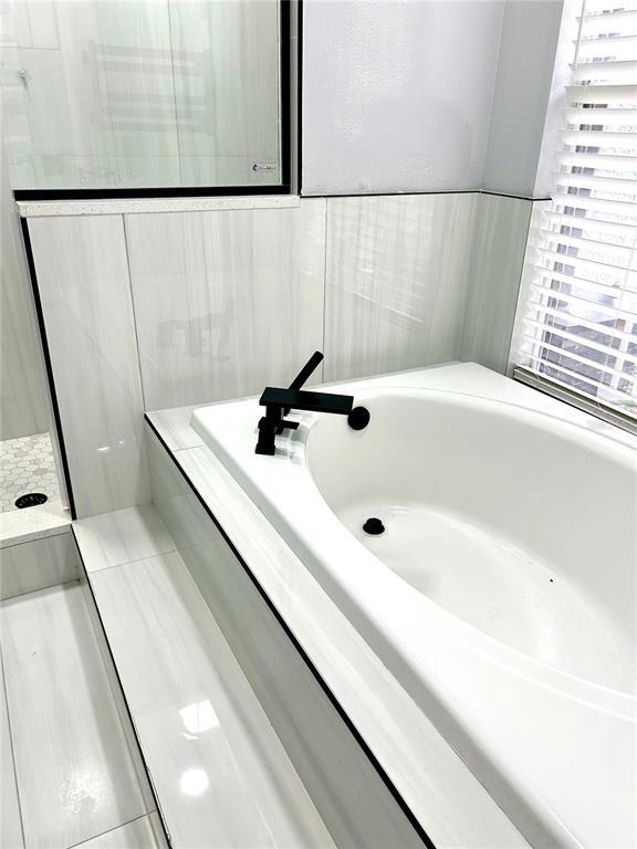 Building Photo - 12221 Anne Kenia Dr