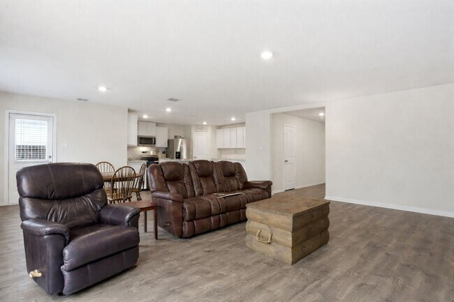 Building Photo - 2024 Copper Canyon Home | 3 Bed + Game Room | 2 Living Areas | 2,230 Sq Ft | Covered Patio | Comm...