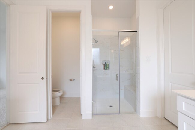 Building Photo - 7707 Lavender Ct
