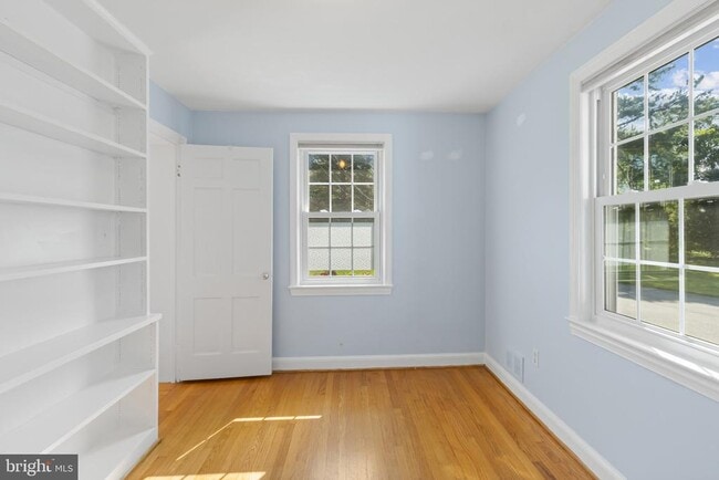 Building Photo - 15118 Liberty Grove Dr
