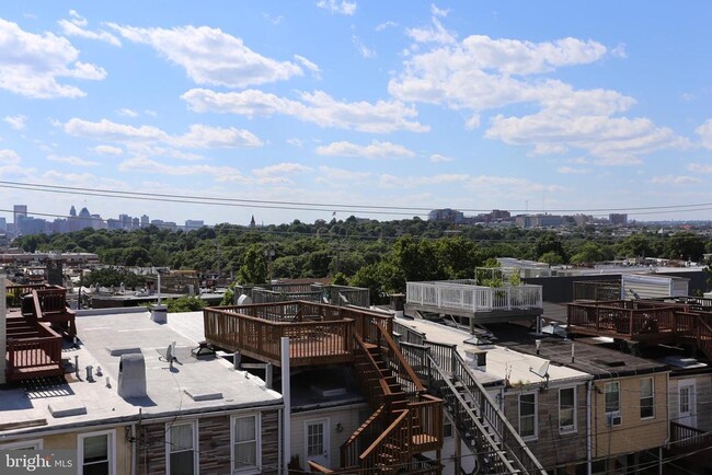 Building Photo - 524 S Bouldin St