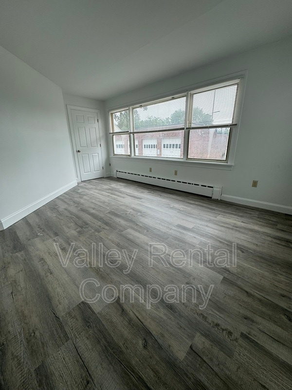 Building Photo - 64 Lyman St