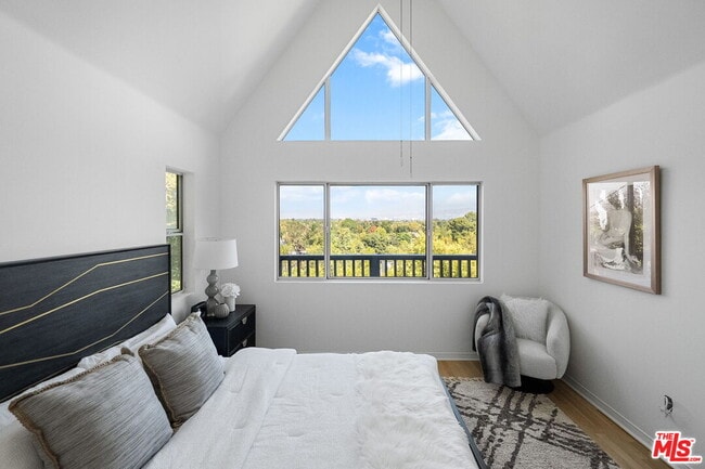 Building Photo - 11543 Sunshine Terrace