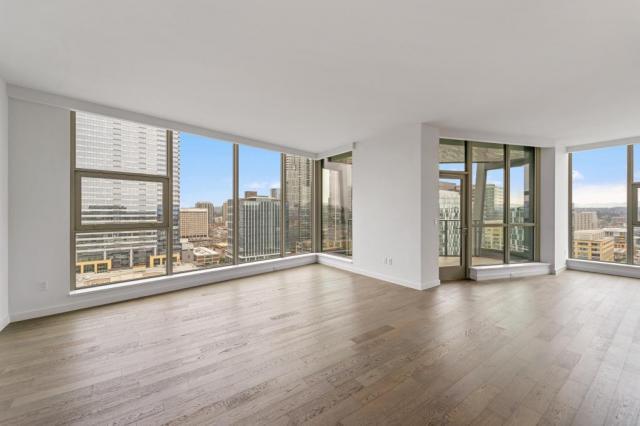 Building Photo - 2 bedroom in Bellevue WA 98004