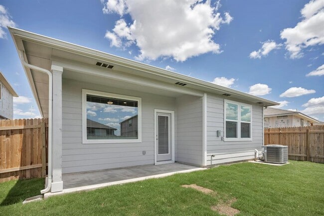 Building Photo - 108 Windsor Blvd