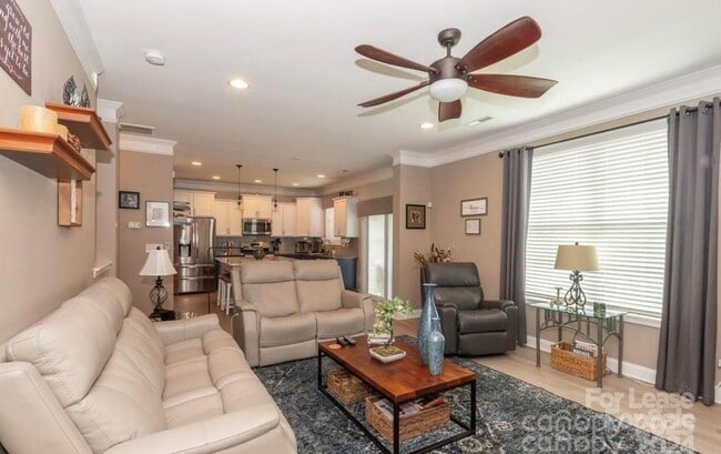 Building Photo - 11054 Hat Creek Ln