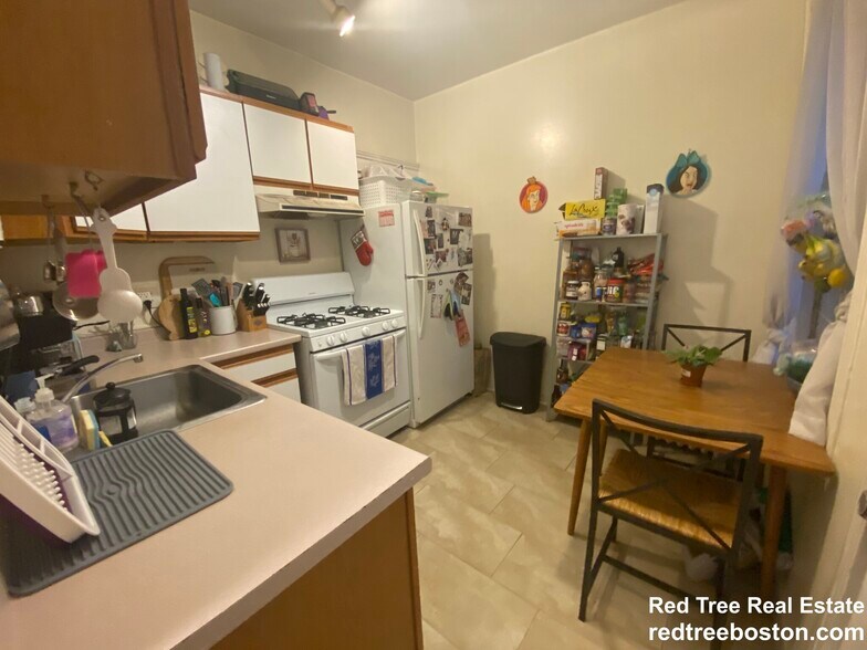 Building Photo - 55 Lanark Rd