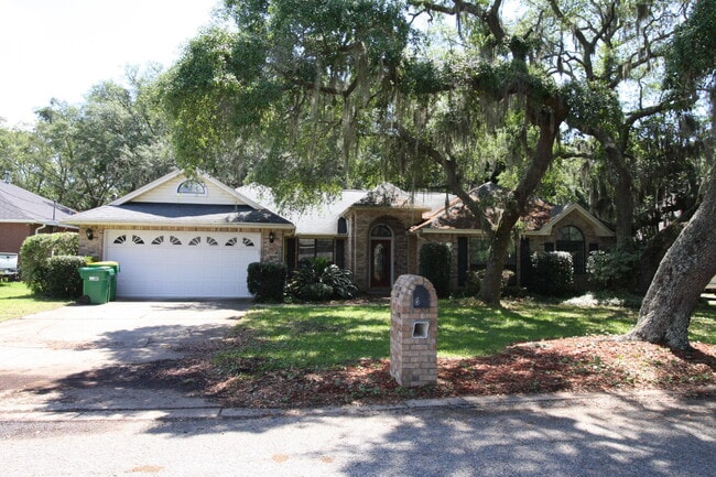 Building Photo - 6 Kimbrough Rd
