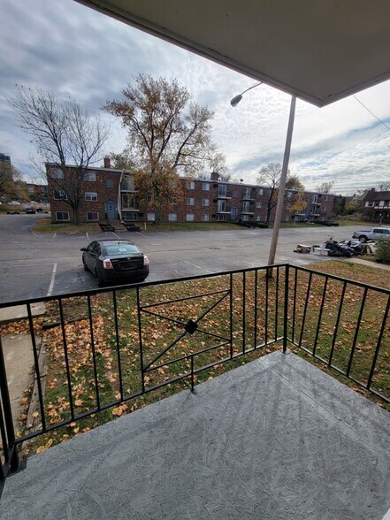 Building Photo - 13420 Euclid Ave