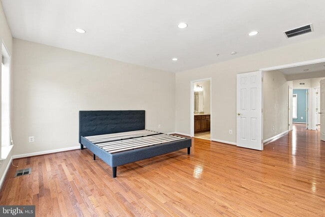 Building Photo - 4523 Whittemore Pl