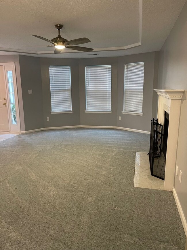 Building Photo - Cozy 2B/2Bath Condo in Chesapeake