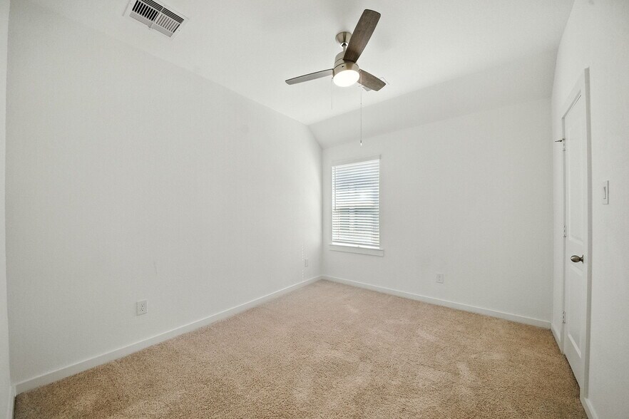 Building Photo - 13101 Cobalt Cove Ct