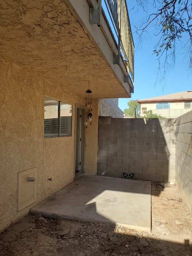 Building Photo - 3346 W Harmont Dr