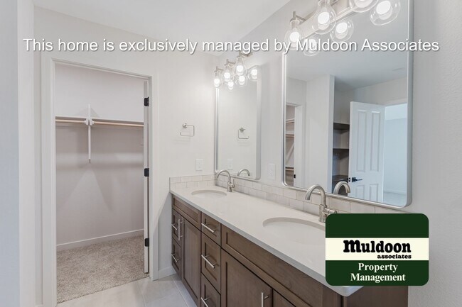 Building Photo - Completely remodeled ranch in the heart of Rockrimmon