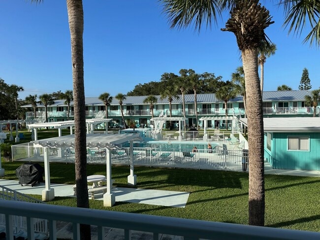 Building Photo - 541 S Peninsula Ave