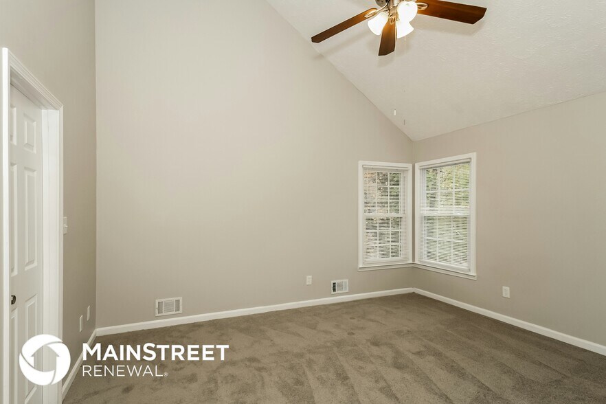 Building Photo - 2079 Winsburg Dr