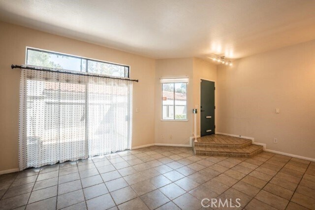 Building Photo - 31 Blackbird Ln
