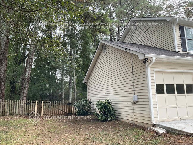 Building Photo - 3364 Dearwood Dr SW