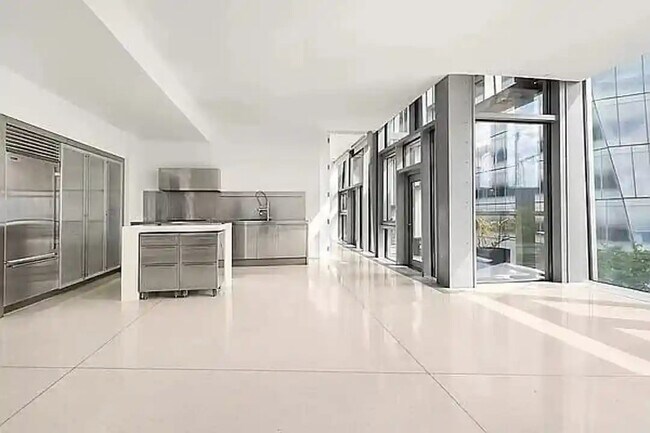 Building Photo - 100 11th Ave