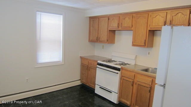 Building Photo - 120 S Chestnut St