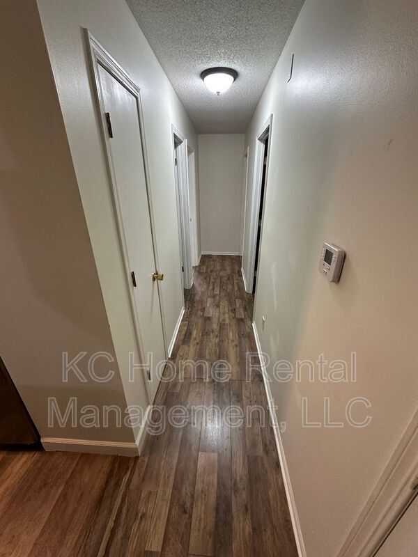 Building Photo - 17820 E Greentree Ave