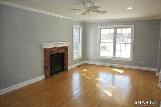 Building Photo - 1260 Cutspring Rd