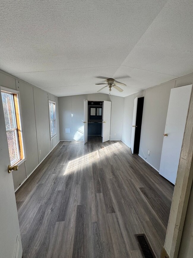 Building Photo - 2/2 Single Wide in Ellenboro, NC