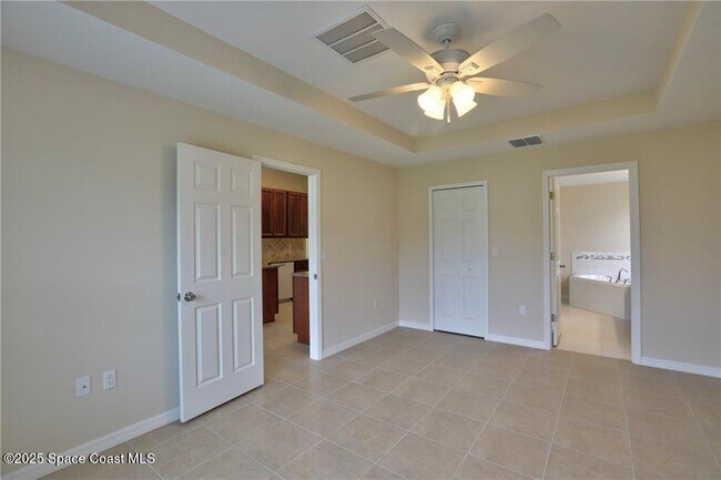 Building Photo - 741 Capon Terrace