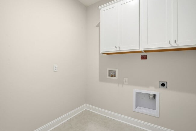 Building Photo - 3-Bed Corner Lot Home in Waterways Community