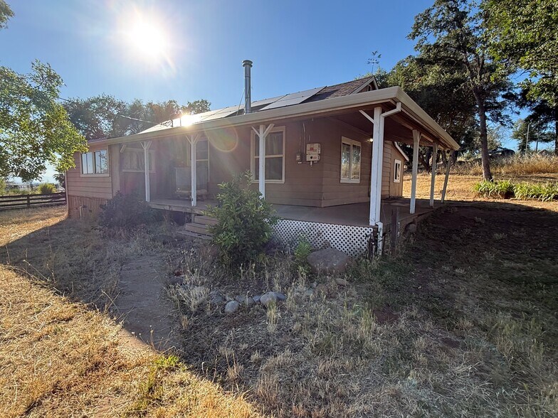 Building Photo - 3929 Pardes Way