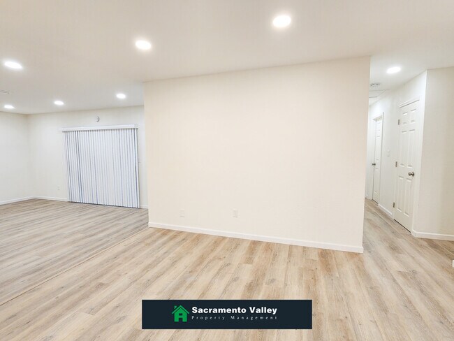 Building Photo - 7692 Rotherton Way