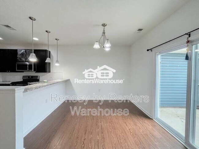 Building Photo - 1713 Dresdon Ln