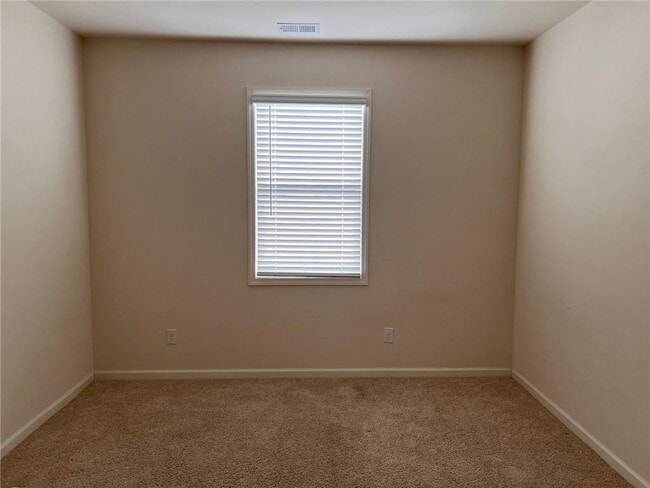 Building Photo - 76 Wayside Terrace