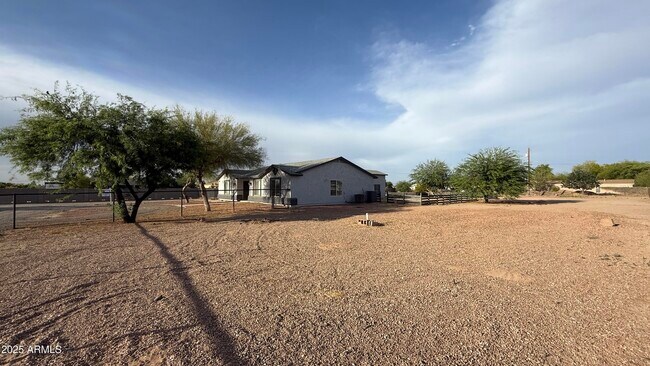 Building Photo - 25723 S Hawes Rd