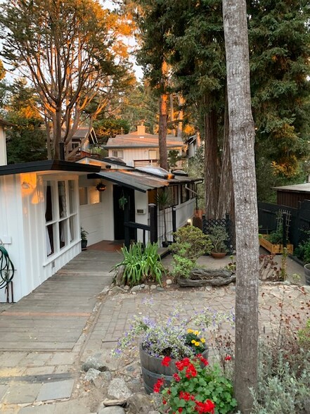 Primary Photo - 1031 Funston Ave