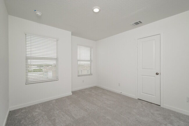 Building Photo - 606 Kayden Ct