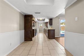 Building Photo - 5025 Clover Valley Dr