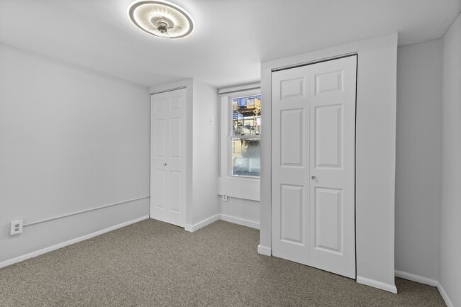 Building Photo - 1423 Olive St