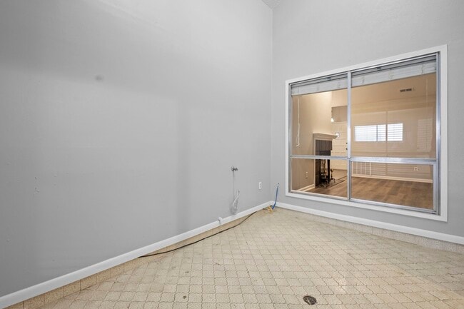 Building Photo - 8268 Heartfield Ln