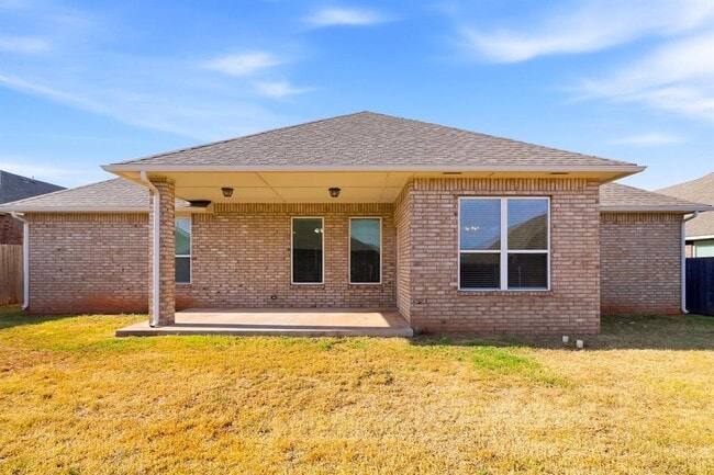 Building Photo - 5505 Painted Pony Rd