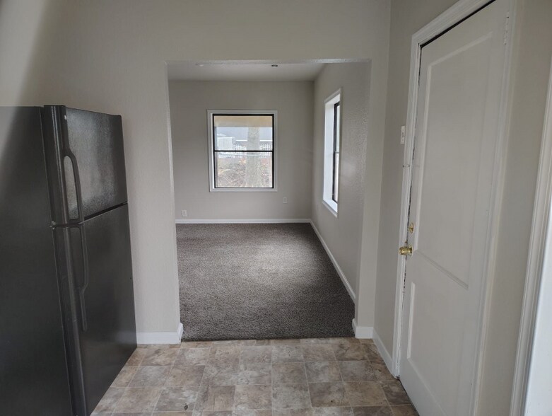 Building Photo - 7716 Appleton St