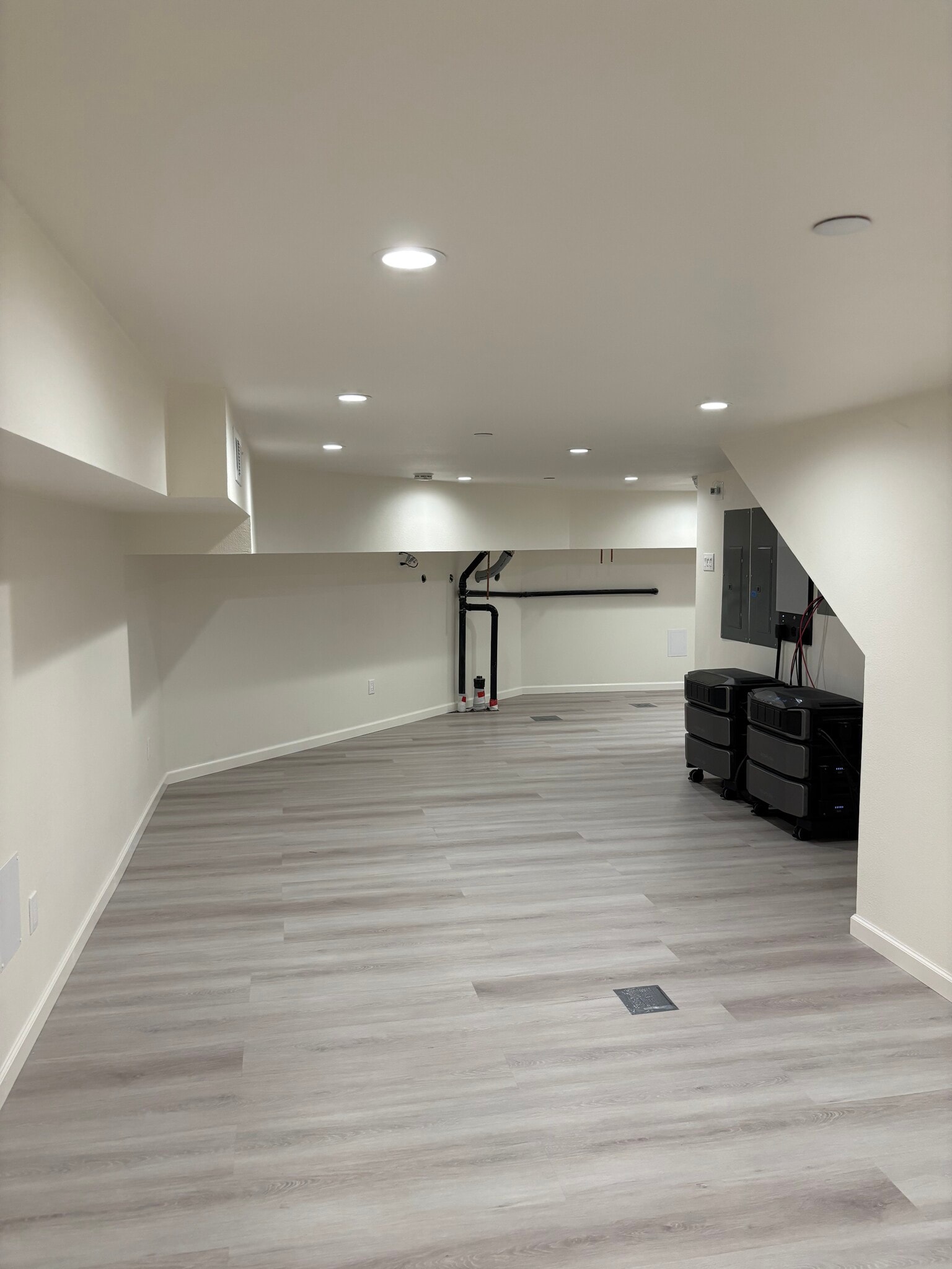 Basement - 625 Craig Ave